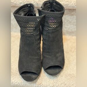 Ladies shoes Bamboo in size 38 1/2. Black